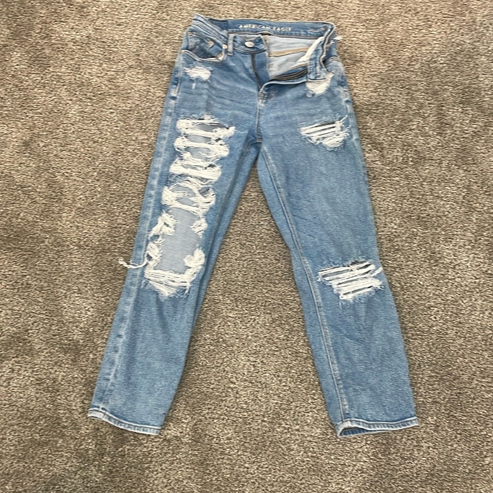 American Eagle Distressed Jeans